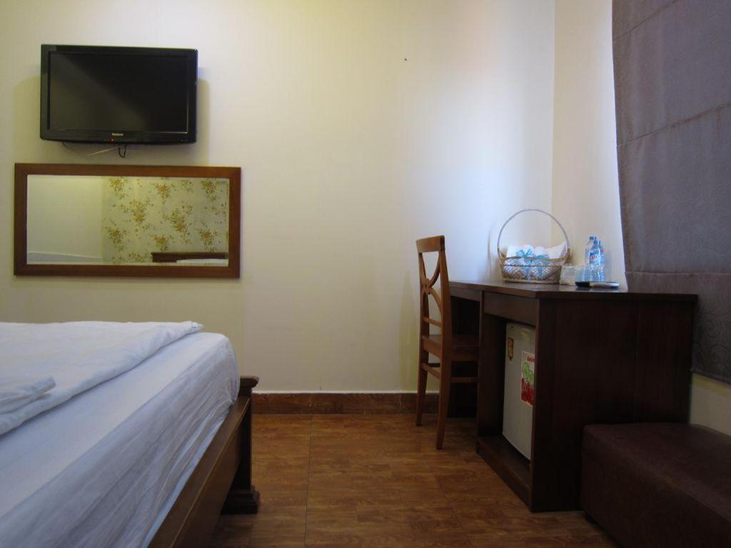 Melody Viet Hotel Ho Chi Minh City Exterior photo