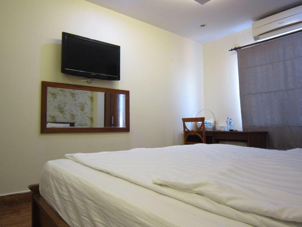 Melody Viet Hotel Ho Chi Minh City Exterior photo